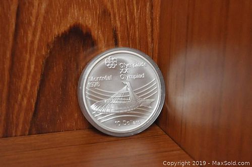 Lot #0720 (1 of 5)