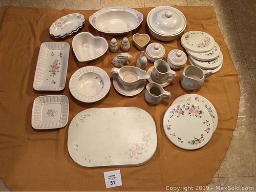 Lot #0051 (1 of 4)