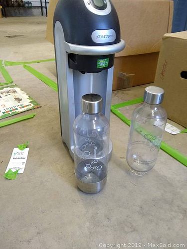 Lot #0038 (1 of 2)