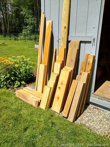 Lot #0049 (1 of 9)