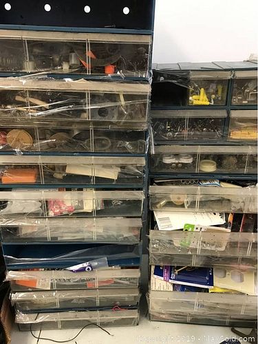 Lot #0052 (1 of 6)