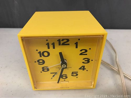 Lot #0121 (1 of 5)