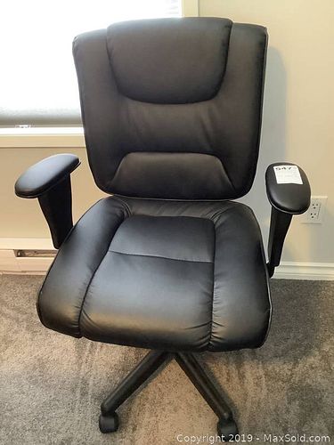 Lot #0547 (1 of 13)