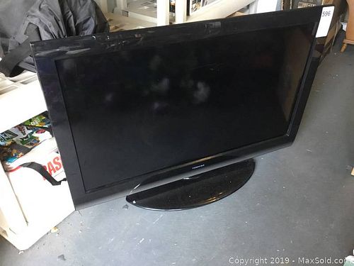 Lot #0596 (1 of 6)