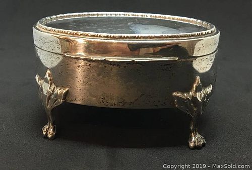 Lot #0143 (1 of 5)