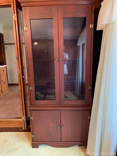 Lot #0017 (1 of 2)