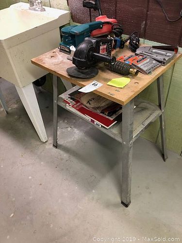 Lot #0085 (1 of 10)