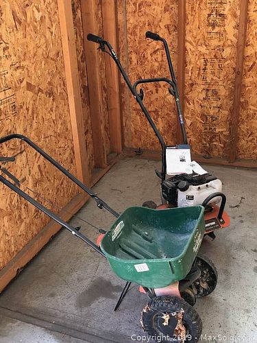 Lot #0096 (1 of 12)