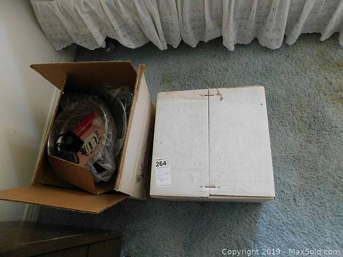 Lot #0264 (1 of 6)