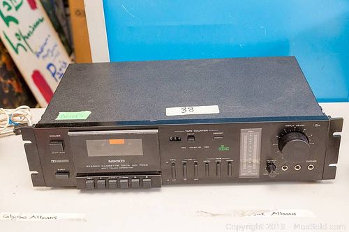 Lot #0038 (1 of 6)