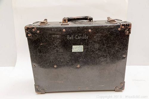 Lot #0049 (1 of 8)
