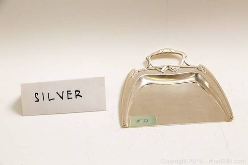 Lot #0077 (1 of 5)