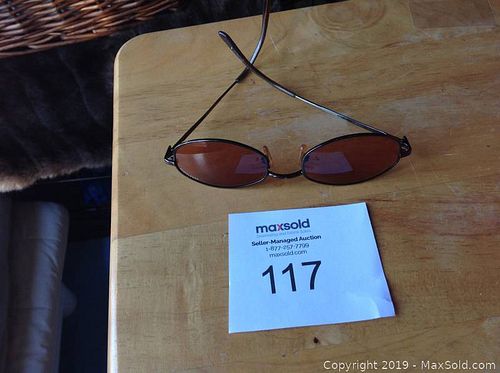 Lot #0117 (1 of 2)