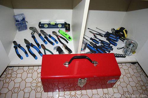 Lot #0117 (1 of 17)