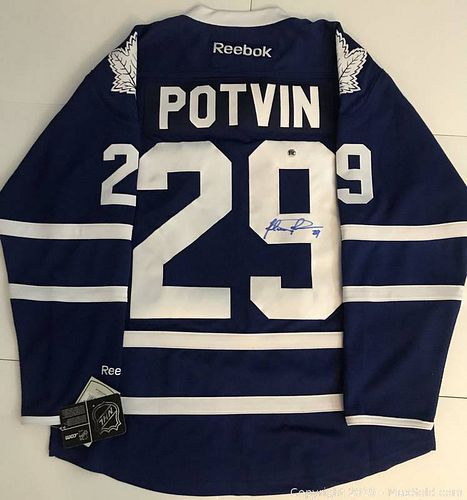 Lot #0659 (1 of 7)