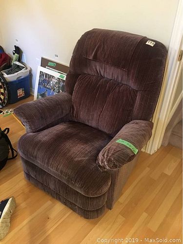 Lot #0115 (1 of 10)