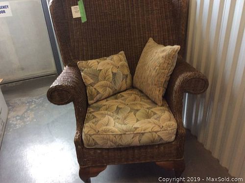 Lot #0107 (1 of 2)
