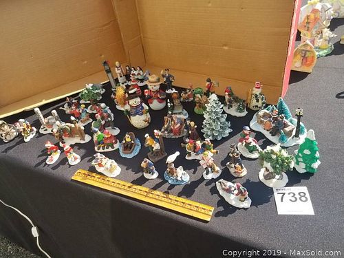 Lot #0738 (1 of 17)