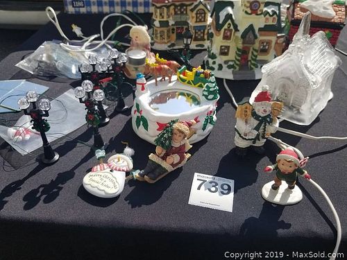 Lot #0739 (1 of 14)