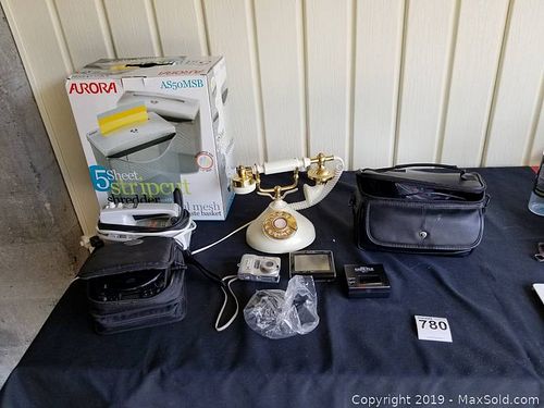 Lot #0780 (1 of 30)