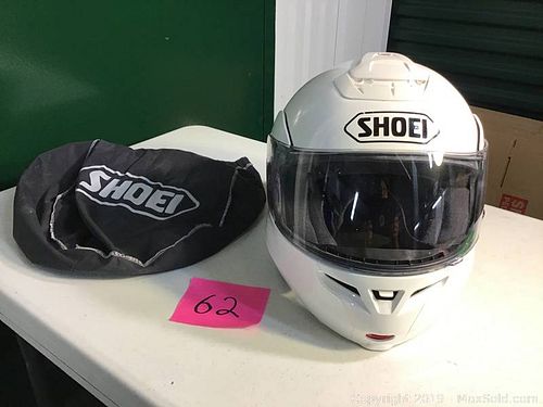 Lot #0062 (1 of 4)