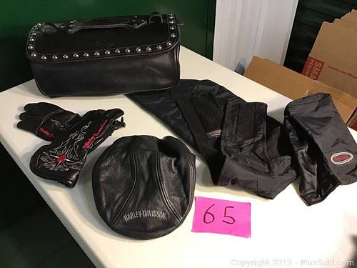 Lot #0065 (1 of 14)