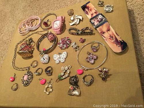 Lot #0002 (1 of 15)