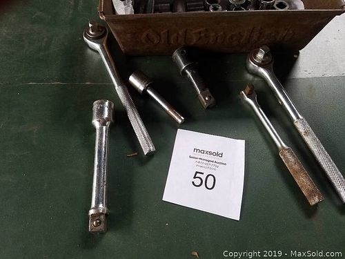 Lot #0050 (1 of 2)