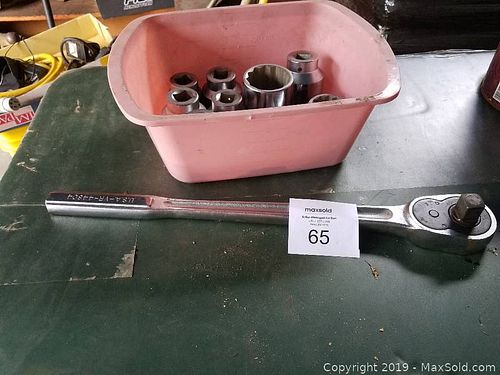 Lot #0065 (1 of 2)