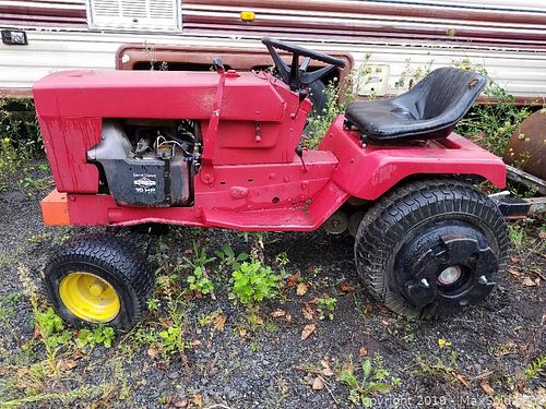 Lot #0102 (1 of 4)