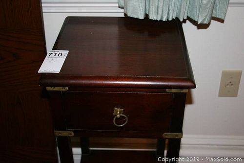 Lot #0710 (1 of 6)