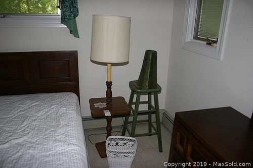 Lot #0725 (1 of 5)