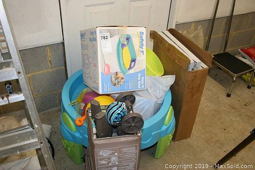 Lot #0782 (1 of 7)
