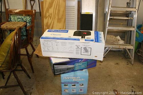 Lot #0785 (1 of 6)