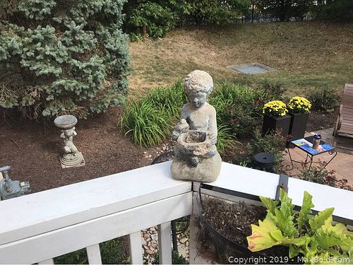 Lot #0646 (1 of 9)