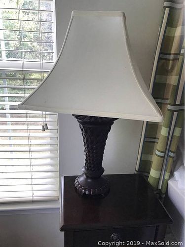 Lot #0652 (1 of 6)
