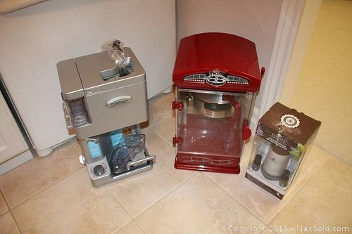 Lot #0028 (1 of 16)