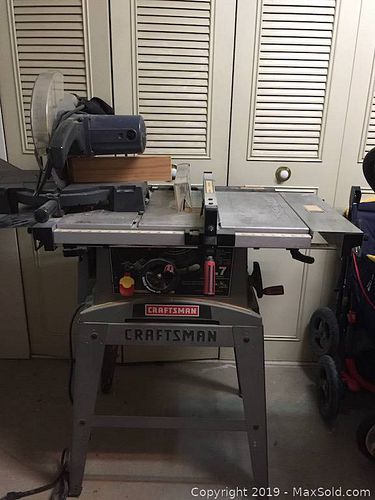 Lot #0555 (1 of 12)