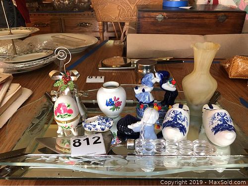 Lot #0812 (1 of 6)