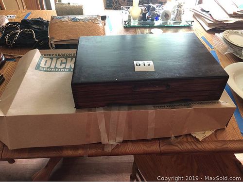 Lot #0817 (1 of 11)