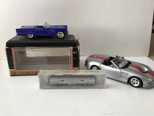 Lot #0025 (1 of 11)
