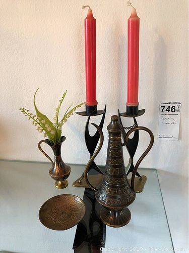 Lot #0746 (1 of 8)