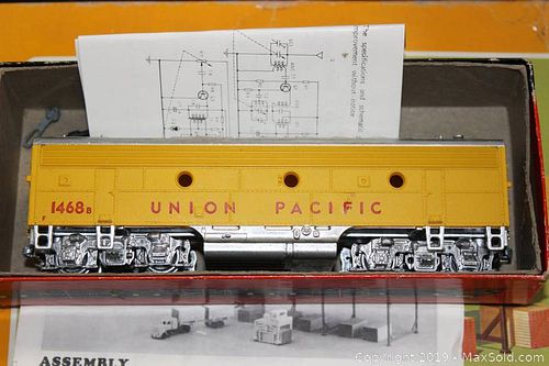 Lot #0084 (1 of 6)