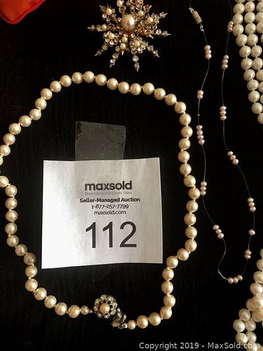 Lot #0112 (1 of 8)