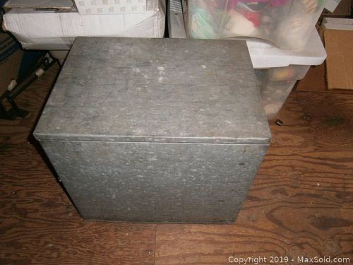 Lot #0160 (1 of 2)