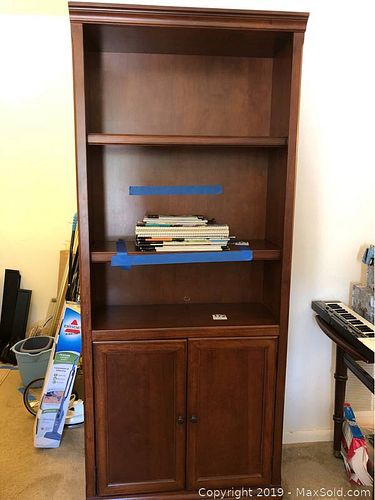 Lot #0172 (1 of 7)