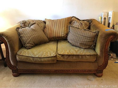 Lot #0177 (1 of 6)