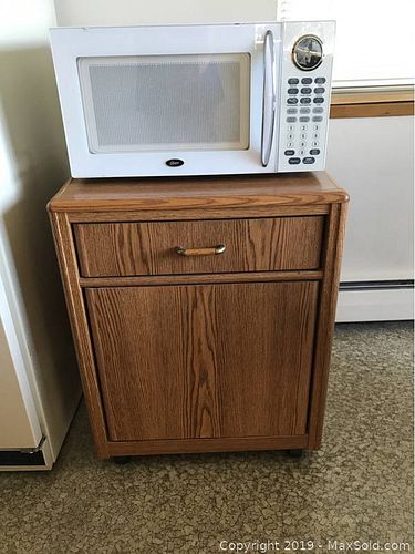 Lot #0015 (1 of 6)