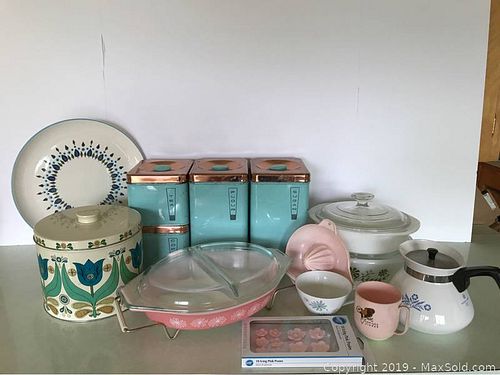 Lot #0055 (1 of 12)