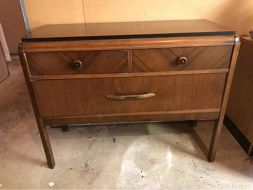 Lot #0093 (1 of 6)